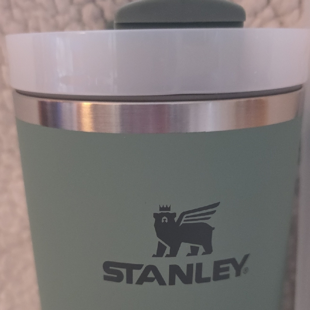 Stanley Sage Green Quencher H2.0 Tumbler 40oz. with Handle and Straw, New In Box - Picture 11 of 11